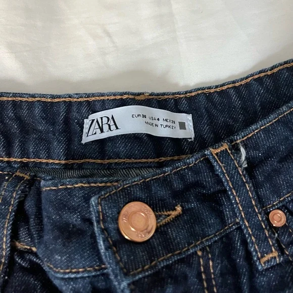 Zara Mid-Rise Dark Wash Wide Leg Jean - Picture 2 of 3